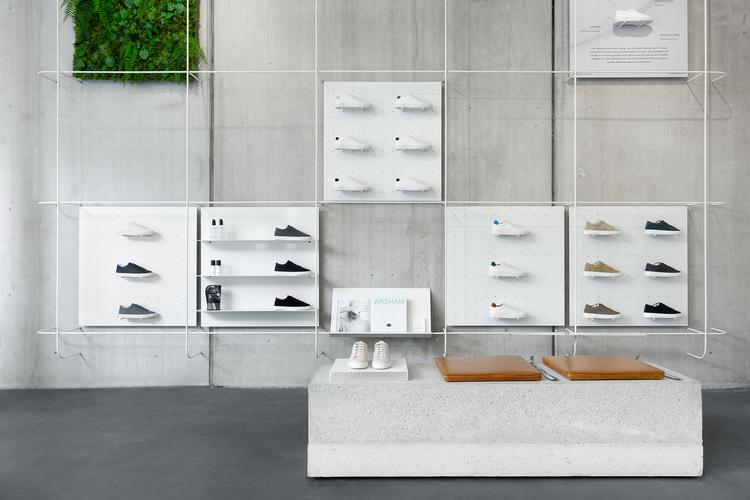 ETQ-Store-New-Wall
